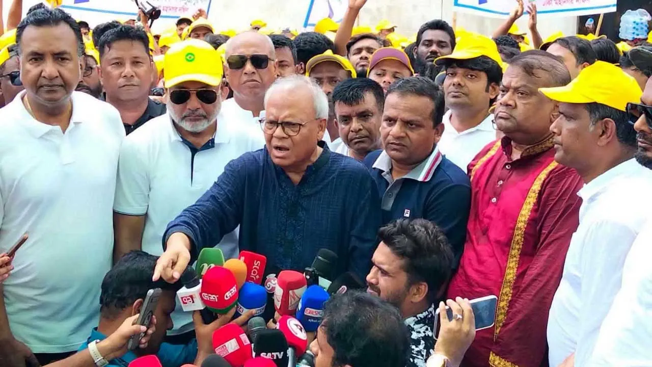 সব দেশের সাথে সমতার ভিত্তিতে বন্ধুত্ব চায় বাংলাদেশ : রিজভী