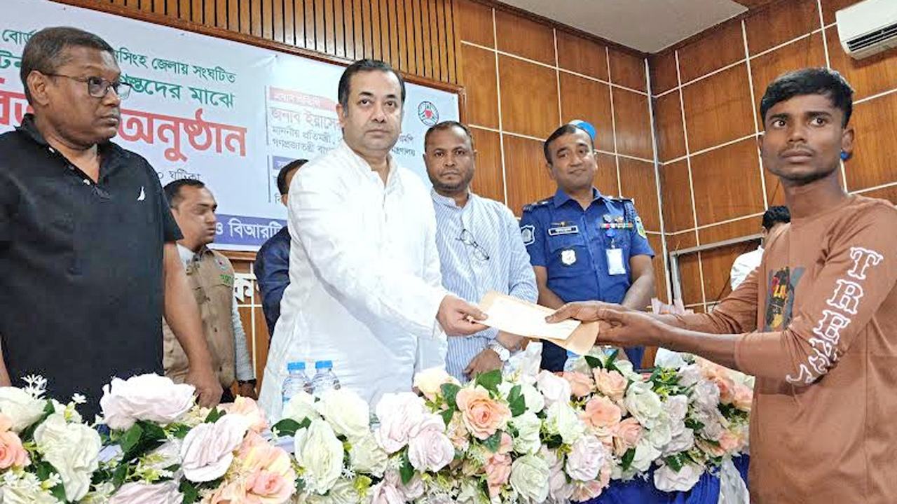 Road-accidents-will-decrease-if-public-awareness-increases