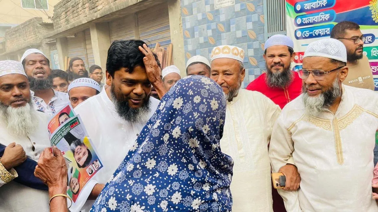 ঢাকা-৪ আসনে তানভীর আহমেদ রবিনের নির্বাচনী গণসংযোগ