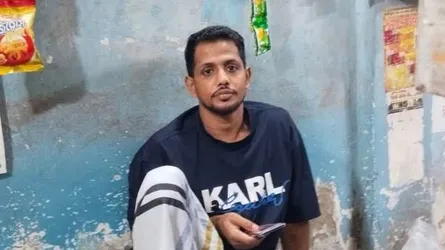 মাদক বিক্রিতে বাধা দেয়ায় ছুরিকাঘাতে আহত টাইলস মিস্ত্রির মৃত্যু