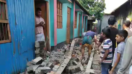রূপগঞ্জে ভূমিকম্পে দেয়াল ধসে নবজাতকের মৃত্যু