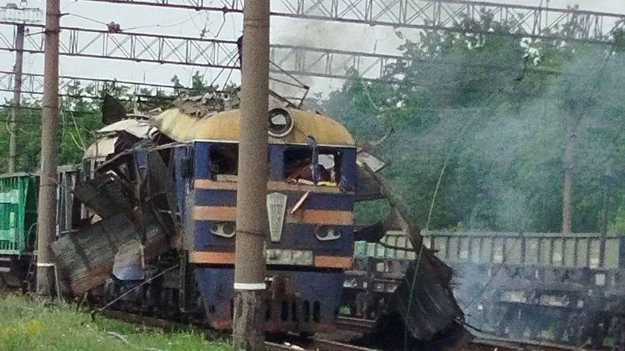 ইউক্রেনের হামলায় রাশিয়ায় যাত্রীবাহী ট্রেনের সহকারী চালক নিহত