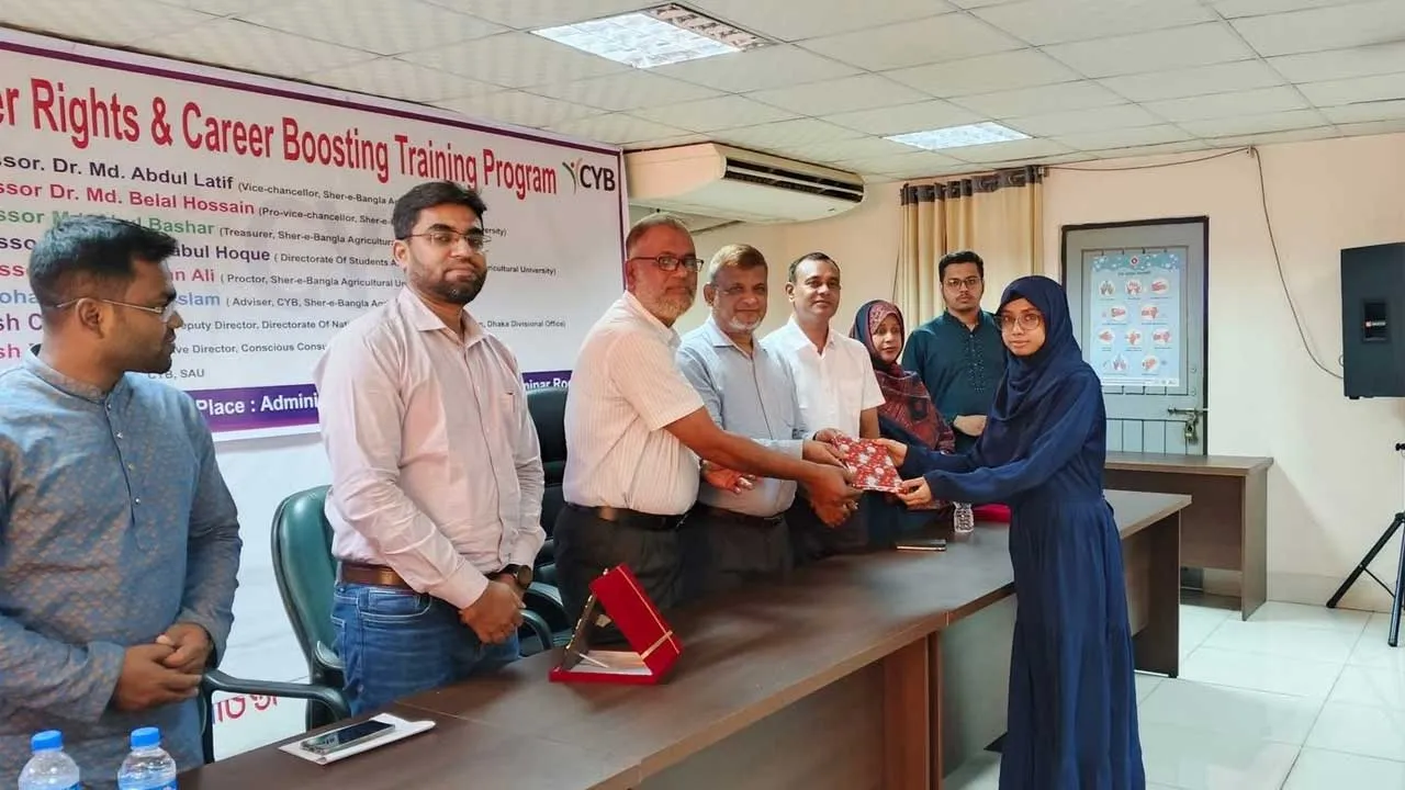 শেকৃবিতে ভোক্তা অধিকার সংরক্ষণ বিষয়ক কর্মশালা