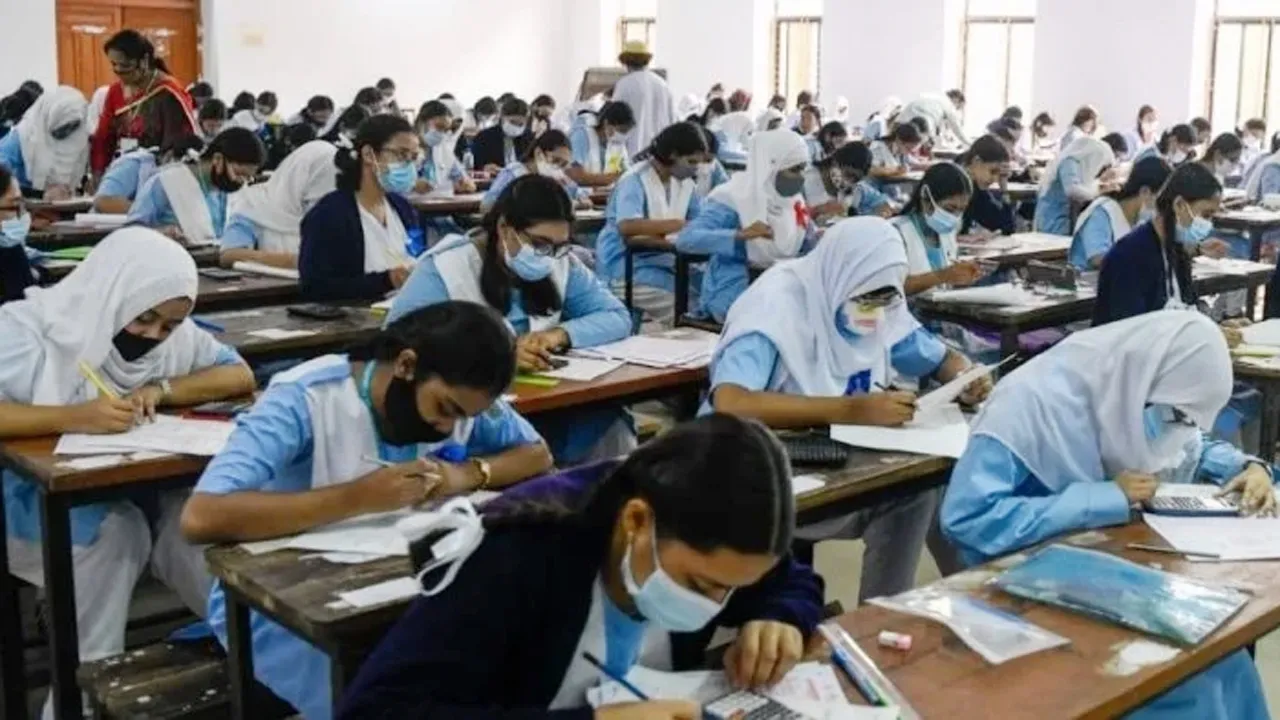 এসএসসি ও সমমান পরীক্ষার ফল প্রকাশ আজ, জানা যাবে যেভাবে
