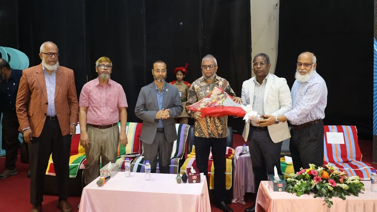 ক্যাম্পাসে র‌্যাগিংয়ের ব্যাপারে প্রশাসন ‘জিরো টলারেন্স’ থাকবে