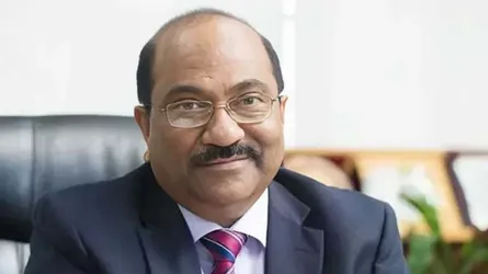 দুর্নীতির মামলায় সাবেক ডেপুটি গভর্নর এস কে সুরের বিচার শুরু