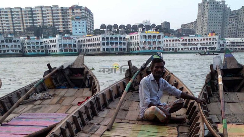 Sadarghat-Boat-04