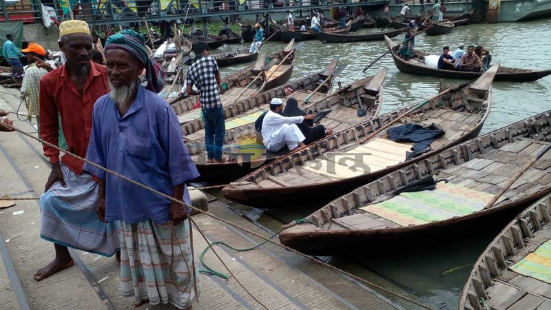 Sadarghat-Boat-05