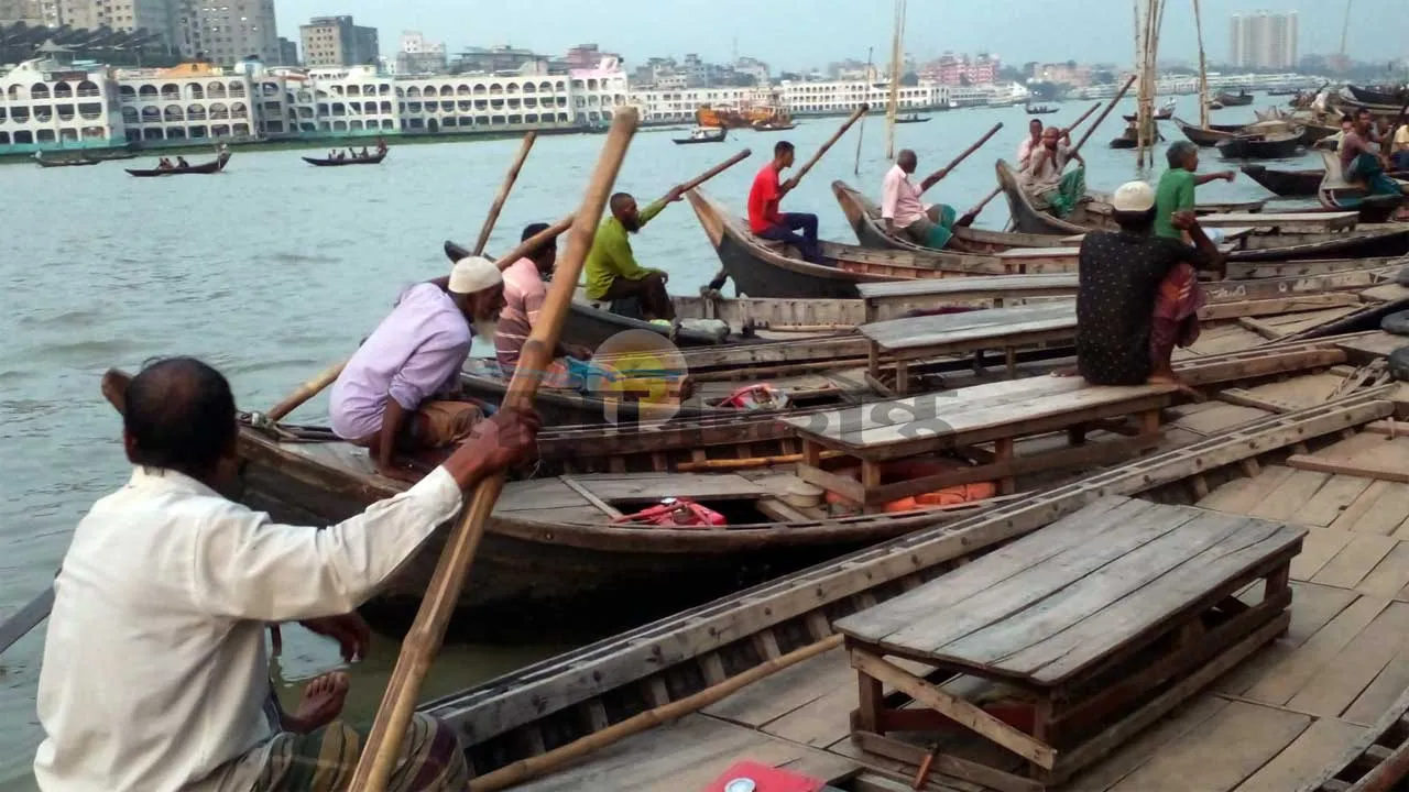 ঢাকার ঐতিহ্যের অদৃশ্য রক্ষকরা সংকটে