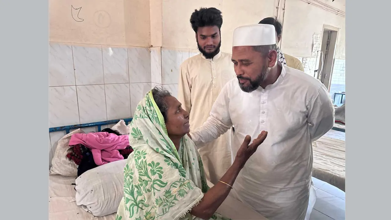 পরিদর্শন করে সেবার মানোন্নয়নের আশ্বাস এমপি মুনতাকিমের