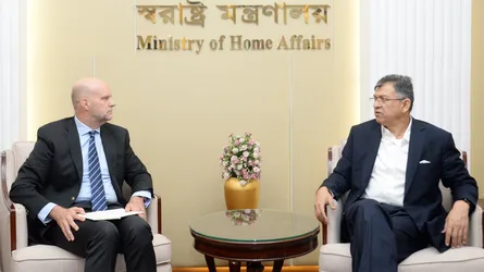 স্বরাষ্ট্রমন্ত্রীর সাথে ইউএনএইচসিআরের কান্ট্রি রিপ্রেজেনটেটিভের সাক্ষাৎ