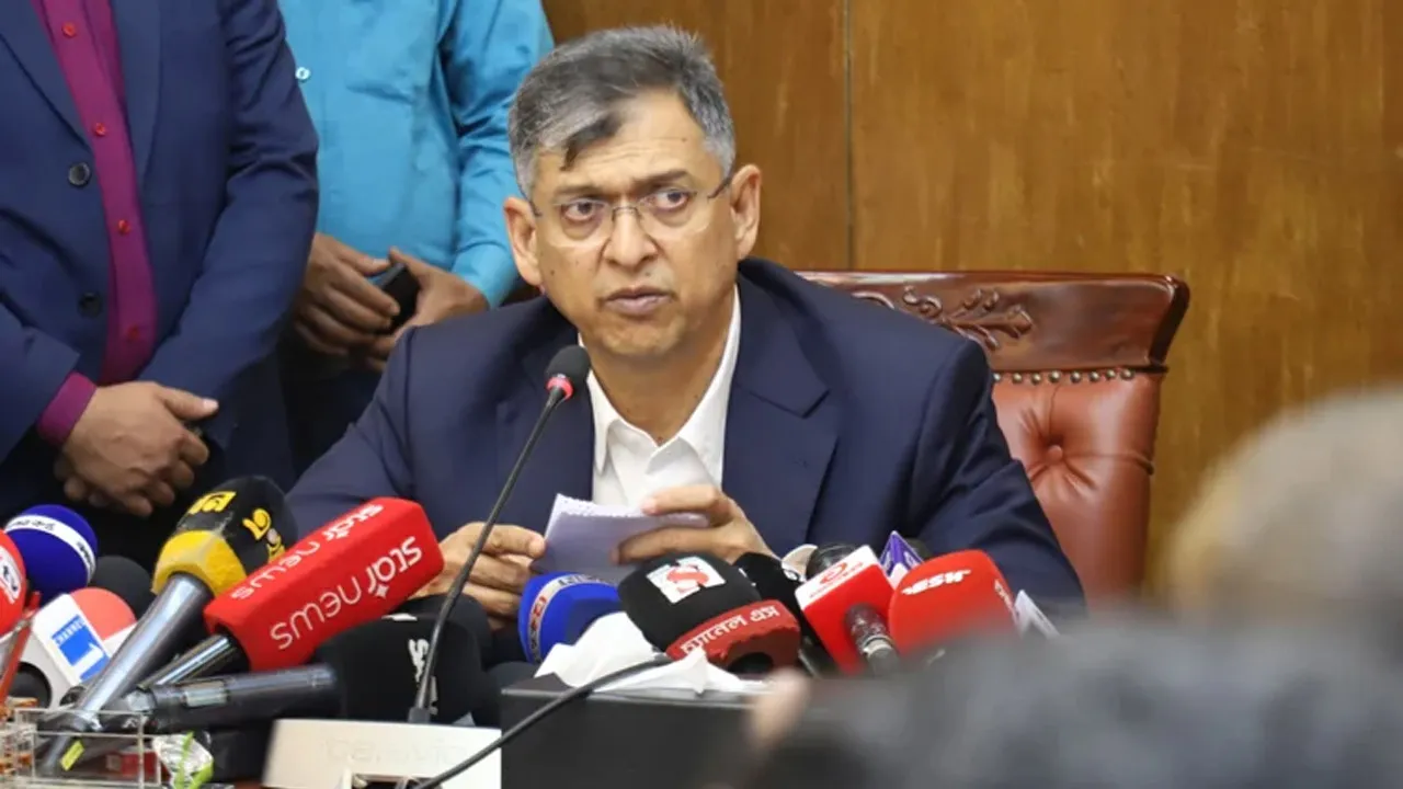 চাঁদাবাজ ও সন্ত্রাসীদের তালিকা তৈরি করে আইনের আওতায় আনা হবে : স্বরাষ্ট্রমন্ত্রী