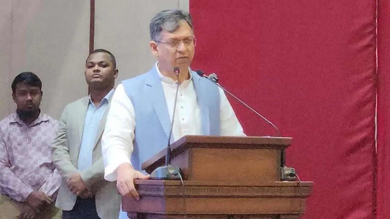 ব্লু ইকোনমি সম্ভাবনাকে কাজে লাগাতে বিভিন্ন পরিকল্পনা নিয়েছে সরকার