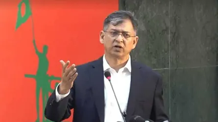 শেখ হাসিনাকে অস্থিতিশীলতার সুযোগ দিয়ে বন্ধুত্ব চাওয়া ভারতের দ্বিমুখী আচরণ : স্বরাষ্ট্রমন্ত্রী