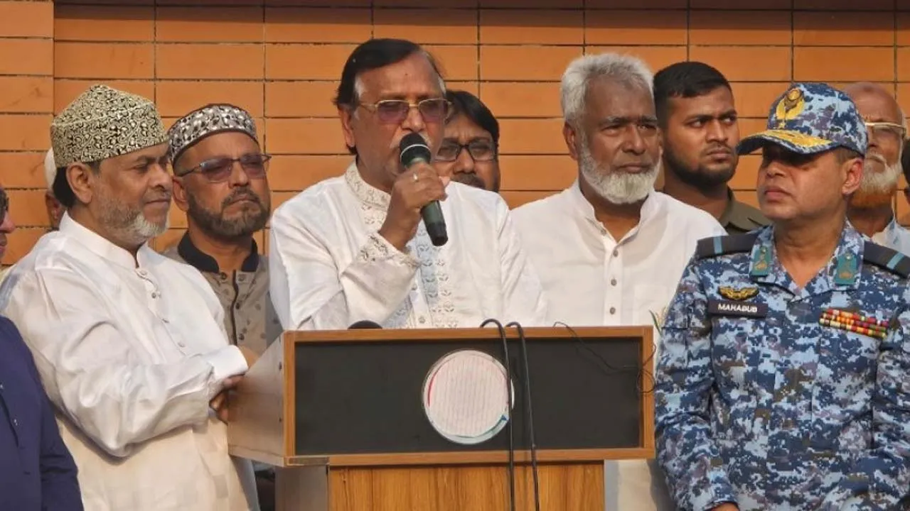 ময়লার বিল ১০০ টাকার বেশি নিলেই ব্যবস্থা