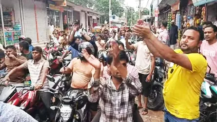 সাবেক এমপি সালাউদ্দিন বাবুর নামে স্লোগান দিয়ে ফ্যাক্টরি দখলের চেষ্টা