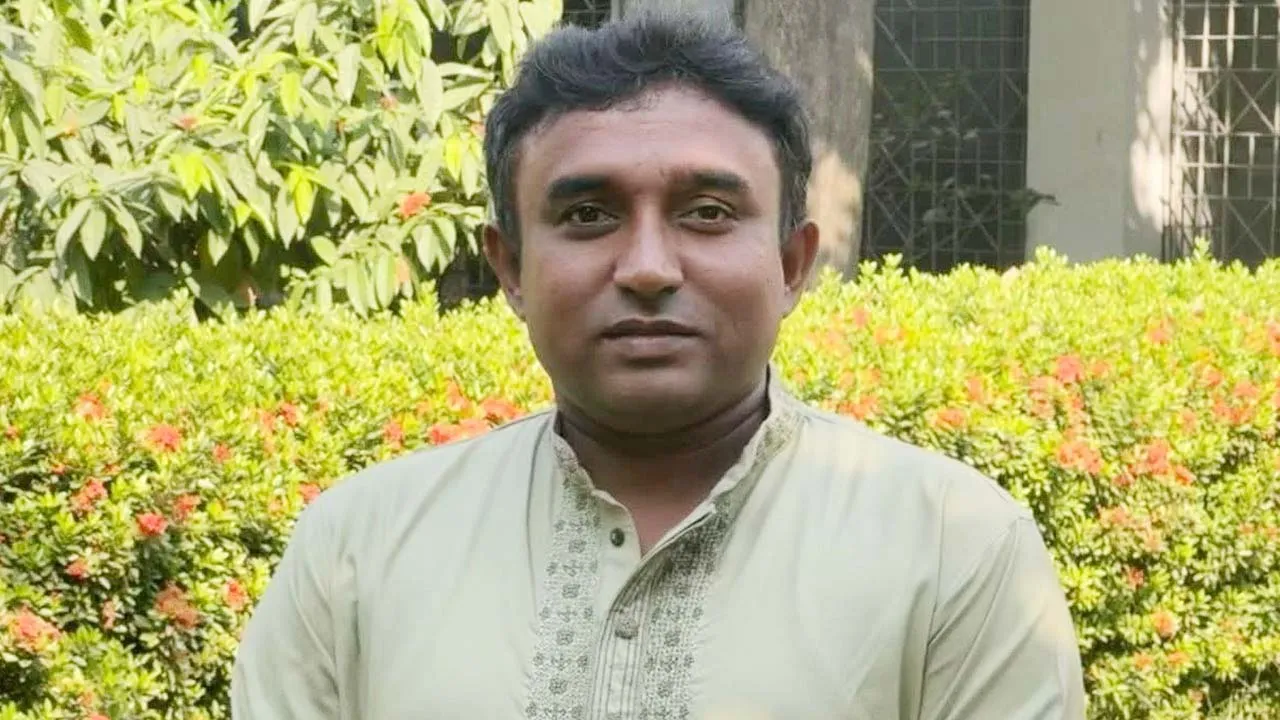 সরকারি প্রাথমিক শিক্ষক আন্দোলনের আহ্বায়ক সামছুদ্দীন স্ট্যান্ড রিলিজ
