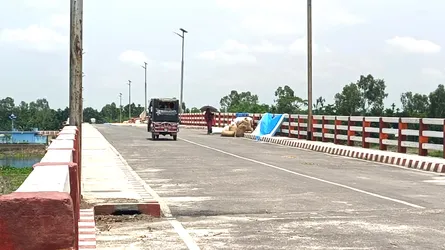 সানিয়াজান সেতুতে বদলে গেছে ৩০ হাজার মানুষের জীবনযাত্রা