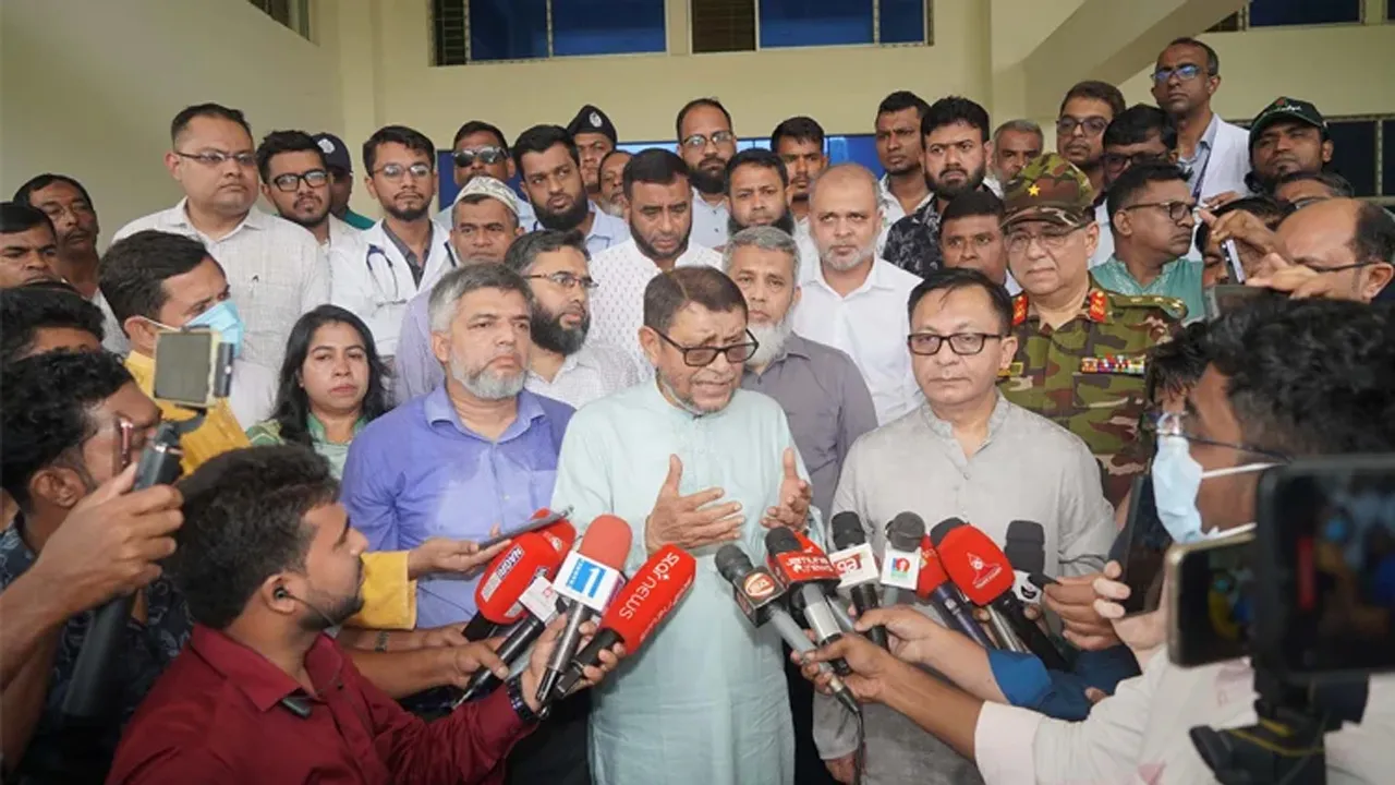 দেশের প্রতিটি সরকারি হাসপাতালকে দালালমুক্ত করা হবে : স্বাস্থ্যমন্ত্রী