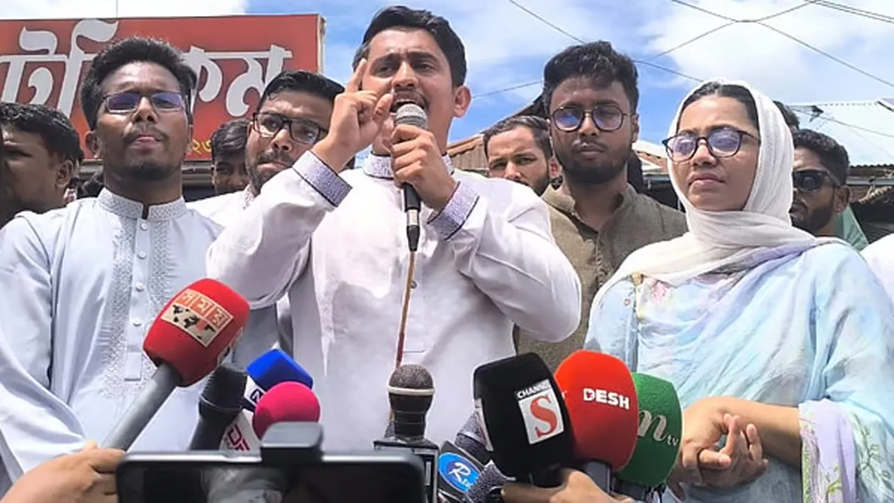 নাম বুড়িমারী এক্সপ্রেস কিন্তু বুড়িমারী স্টেশনে আসে না, এটা মুলা ঝুলানোর মতো