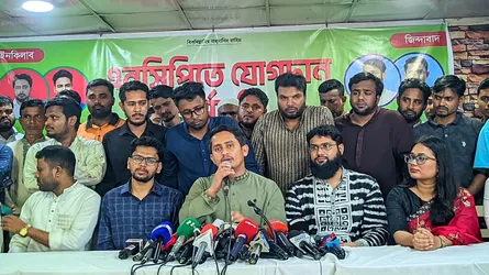 হাসিনাকে কোনো রাজনৈতিক দল মুখোমুখি দাঁড় করায় নাই