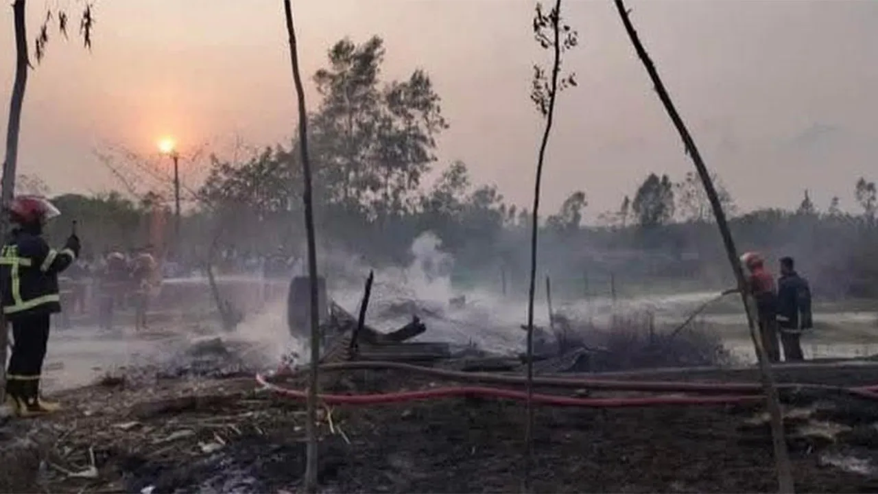 চট্টগ্রামে আগুনে পুড়ে ২ ভাই-বোনের মৃত্যু