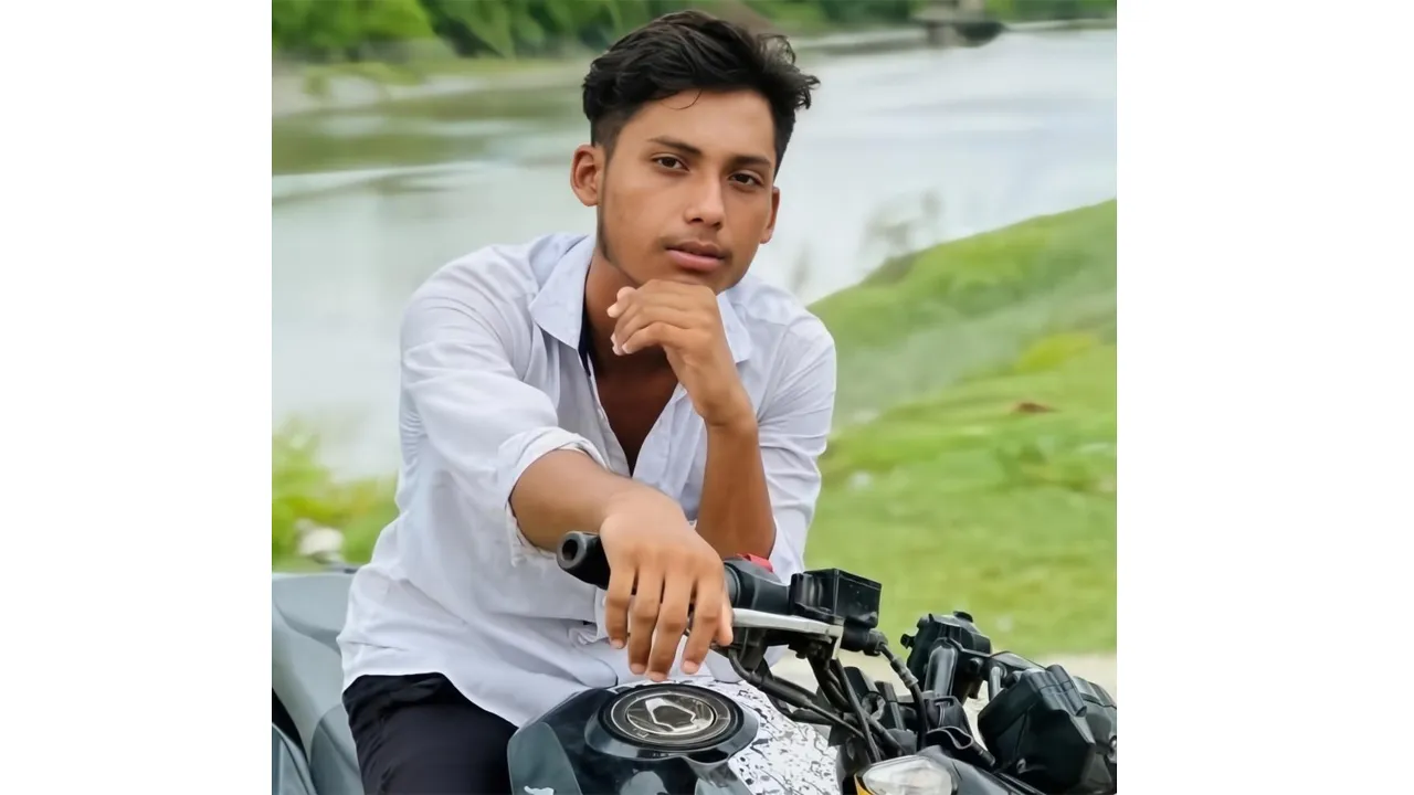 কালিগঞ্জে ২ মোটরসাইকেলের মুখোমুখি সংঘর্ষে শিক্ষার্থী নিহত