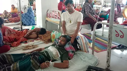 সাটুরিয়ায় হামলার শিকার নয়া দিগন্ত প্রতিনিধি হুমায়ূন কবীর