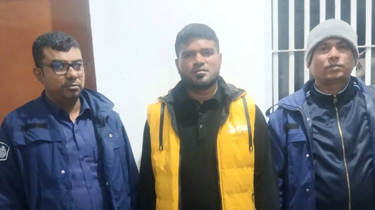 সাভারের জুলাই হত্যা মামলার আসামি বিমানবন্দর থেকে গ্রেফতার