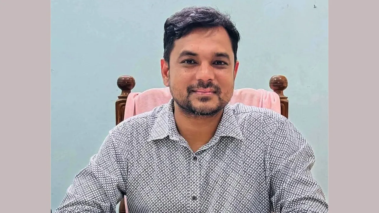 দুর্নীতি ও অসদাচরণের অভিযোগে সাভারের সাব-রেজিস্ট্রার প্রত্যাহার