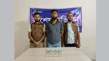 আশুলিয়ায় জাল টাকা-ভারতীয় রুপিসহ গ্রেফতার ১