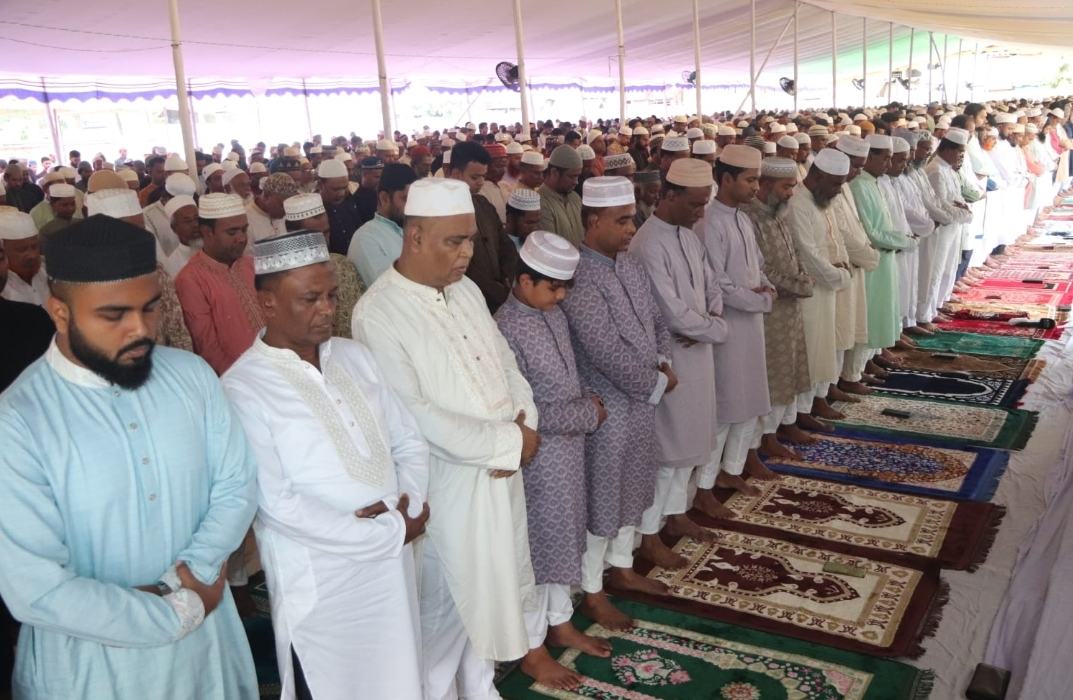 বরিশালে ঈদের জামাত অনুষ্ঠিত