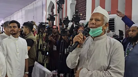 দেশবাসীকে ঈদের শুভেচ্ছা জানালেন প্রধান উপদেষ্টা