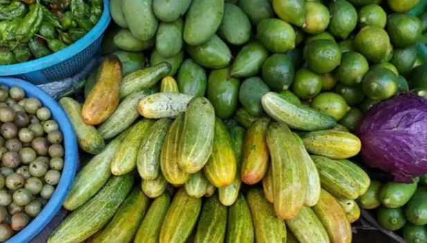 রোজার শুরুতেই চড়া নিত্যপণ্যের বাজার