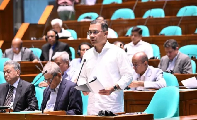 নগরের খেলার মাঠ ও ফুটপাত থেকে অবৈধ দখল উচ্ছেদে সরকার বদ্ধপরিকর : প্রধানমন্ত্রী