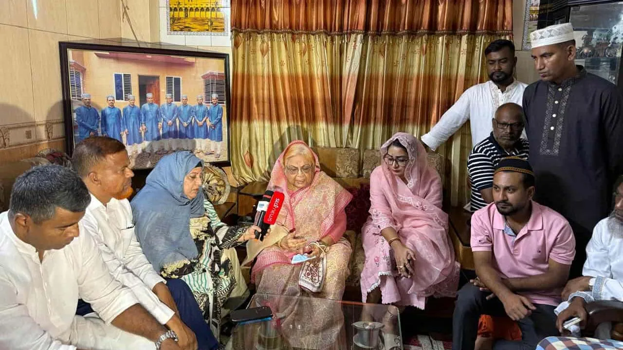 রাষ্ট্র এতো সাদাসিধেভাবে চলবে কেন, প্রশ্ন সেলিমা রহমানের