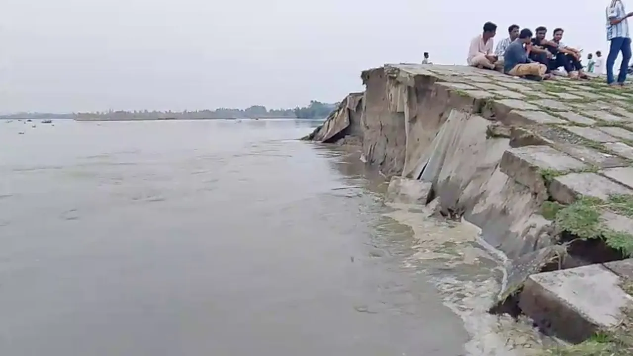 রংপুরে মহিপুর তিস্তা সেতু রক্ষা বাঁধে ভয়াবহ ভাঙন