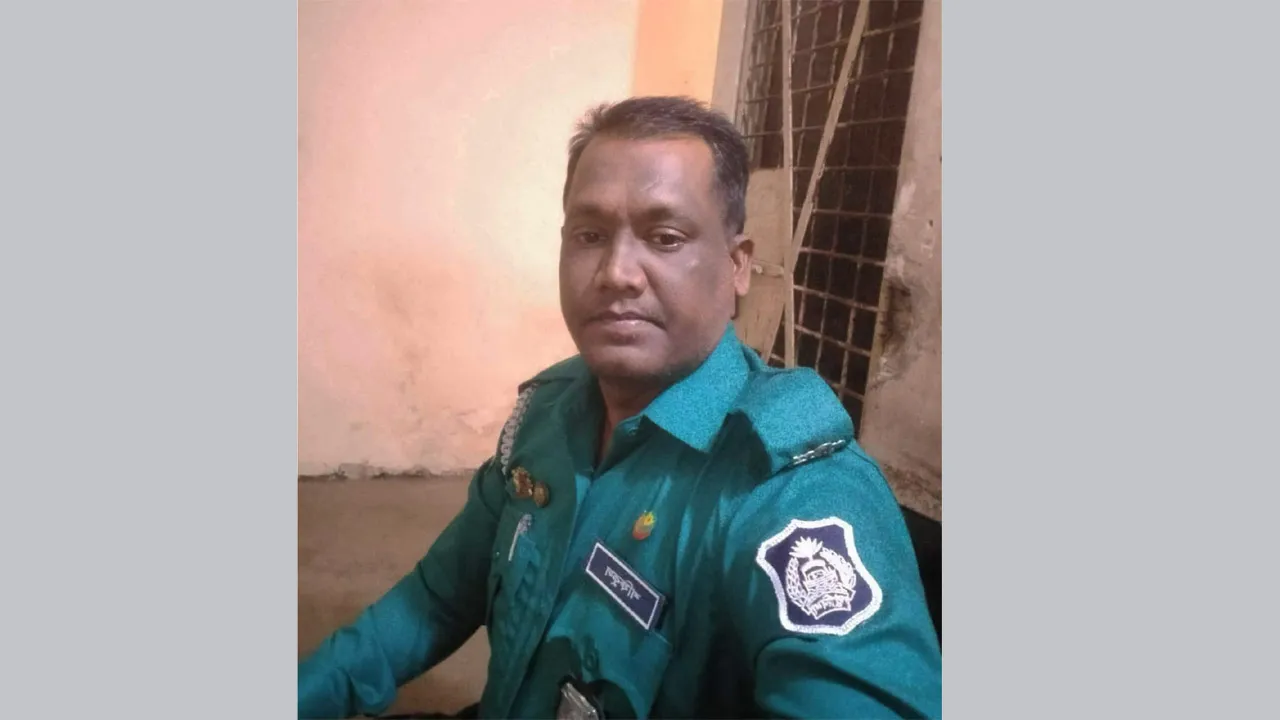 যাত্রাবাড়ী পুলিশ ফাঁড়ির ওয়াশরুম থেকে কনস্টেবলের ঝুলন্ত লাশ উদ্ধার
