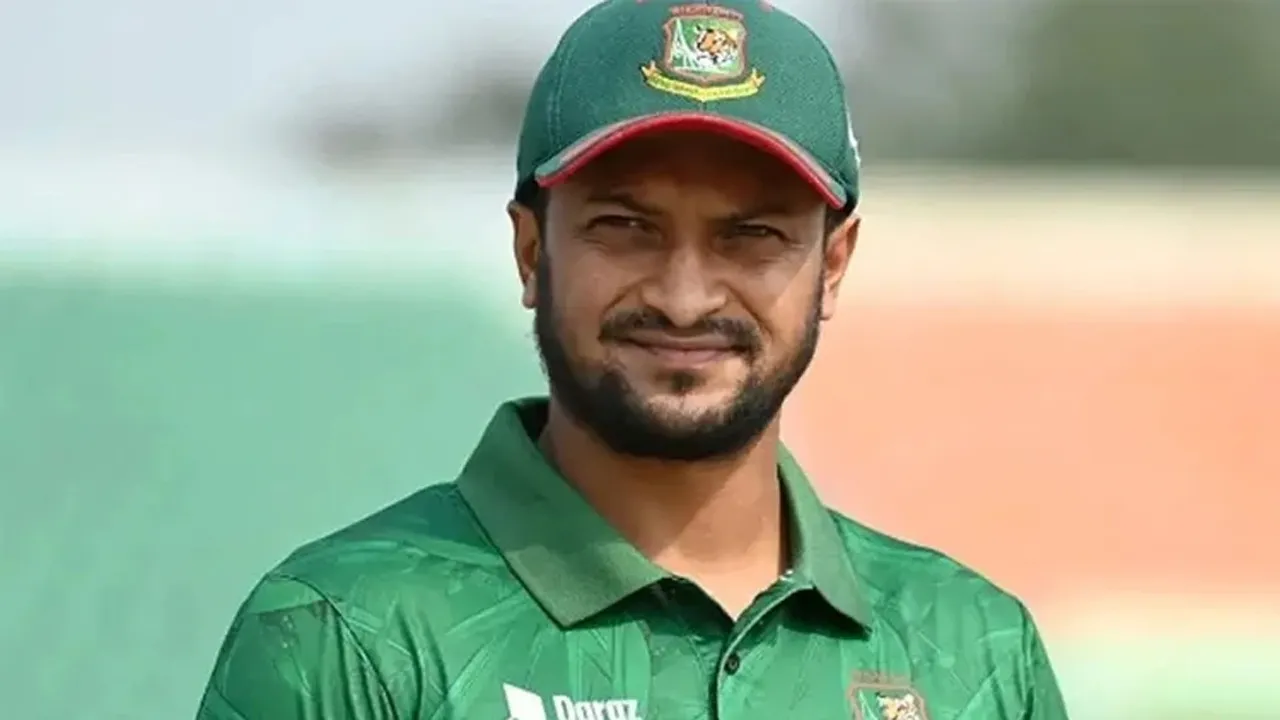 সাকিব আল হাসানসহ ১৫ জনের দেশত্যাগে নিষেধাজ্ঞা