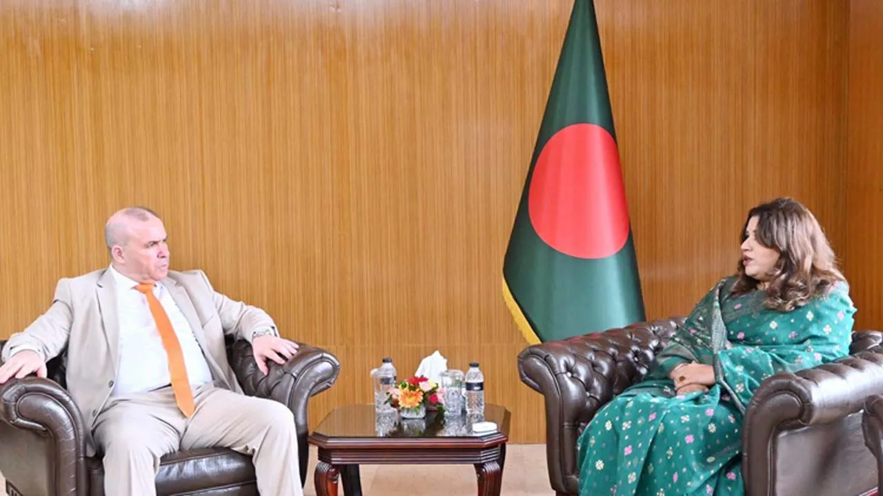 জনশক্তি রফতানি বাড়াতে আলজেরিয়ার সাথে নতুন উদ্যোগ, স্বাগত জানালেন পররাষ্ট্র প্রতিমন্ত্রী