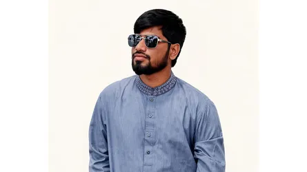 রাবি শিক্ষককে হুমকি, ছাত্রদল নেতার মন্তব্যে সমালোচনা