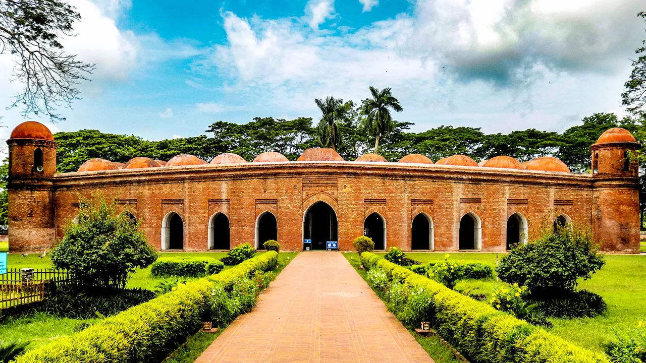 ইউনেস্কো ঘোষিত বিশ্ব ঐতিহ্যবাহী স্থান ষাট গম্বুজ মসজিদ
