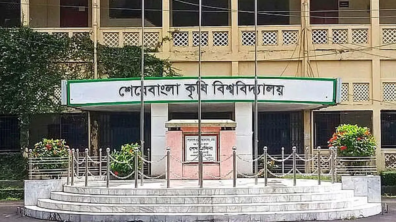 নির্বাচনের আগে শেকৃবিতে নিয়োগ নিয়ে বিতর্ক