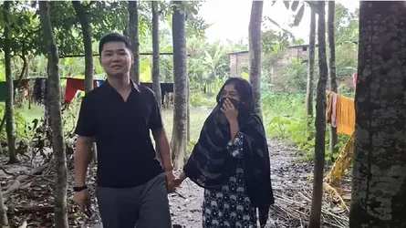 প্রেমের টানে চীন থেকে এসে মাদারীপুরের সুমাইয়াকে বিয়ে করলেন শি তিয়ানজি