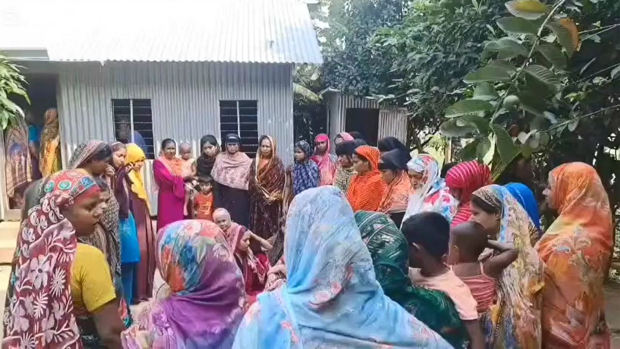 মাদারীপুরের শিবচর থেকে ২ লাশ উদ্ধার