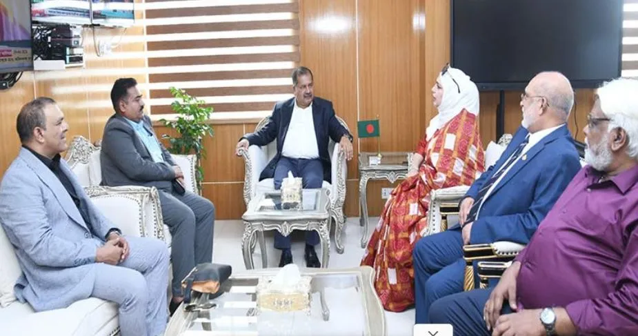 প্রবাসীদের জ্ঞান ও বিনিয়োগে অর্থনীতি শক্তিশালী হচ্ছে : তথ্যমন্ত্রী