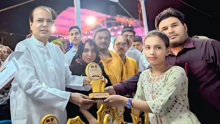 রচনা প্রতিযোগিতায় লালমনিরহাটে প্রথম শিবরাম স্কুলের শিক্ষার্থী ইসরাত