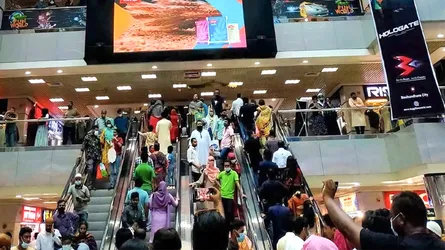আগামীকাল থেকে রাত ৯টা পর্যন্ত খোলা থাকবে শপিংমল ও দোকানপাট