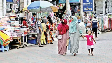 ঈদ উপলক্ষে রাত ১০টা পর্যন্ত দোকান-শপিংমল খোলা