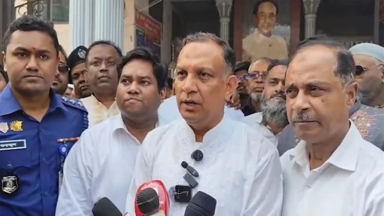 বাজার স্থিতিশীল রাখতে টিসিবি পণ্যের পর্যাপ্ত মজুত রয়েছে